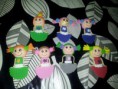 Broches de muñequitas lindas